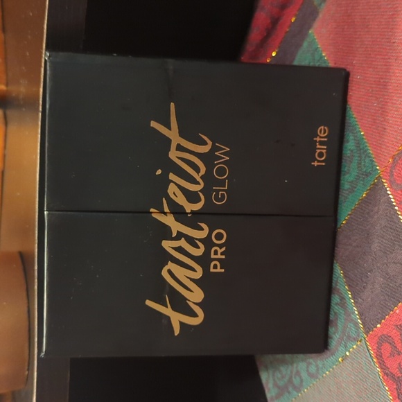 Tarte Tarteist Pro Glow Highlight & Contour Palette Makeup 6 Shimmer Matte NEW - Picture 4 of 11